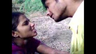 Wwwxxxcom Mp4 desi bhabhi sex with bf in this indian bf video