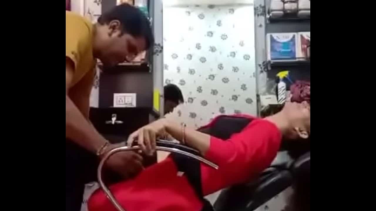 Indian desi young bhabhi pussy sucking in mens parlour