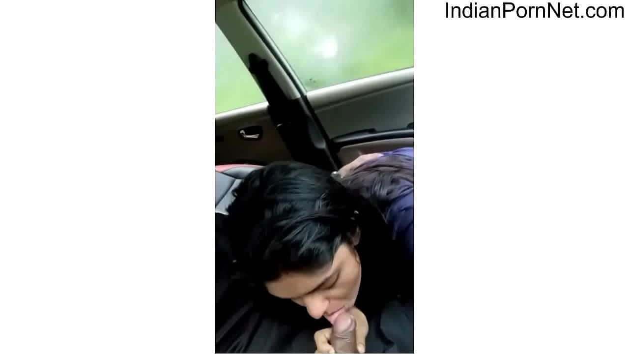 Nri with big boobs girl enjoys outdoor hot blowjob