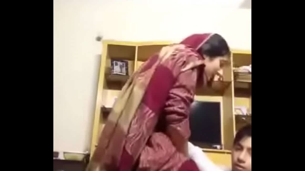 Muslims Mom And Son Xx - paki xxx Muslim mom and son fucking video - Indian Porn 365