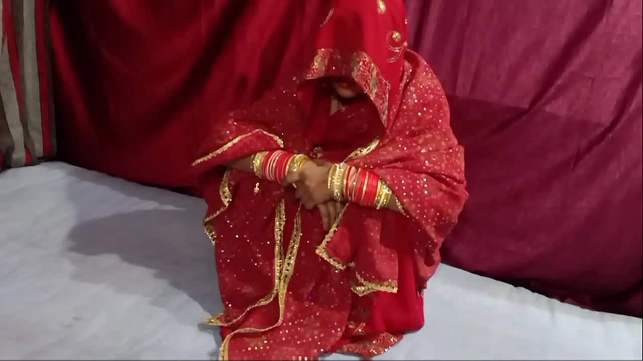 Hindi sex video of newly married bhabhi xxx first night fucking pic
