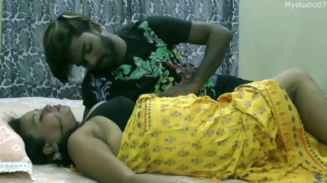 640px x 360px - Indianporn hd moti girlfriend ki chikni chut chudai video - Indian Porn 365