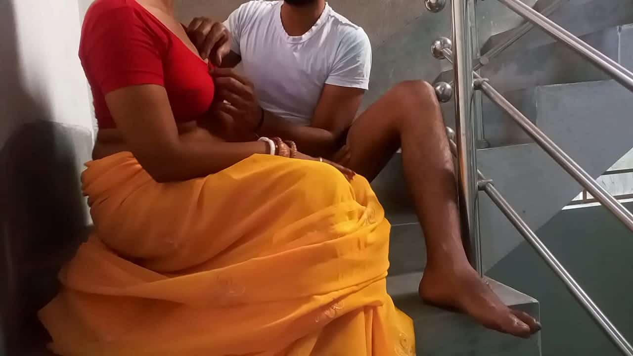 Sex Saari Desi - bhabhi saree sex - Indian Porn 365
