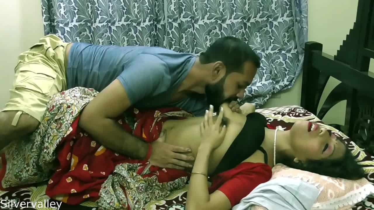 desi couple ne boobs chhos ke chut choda aur gaand maara