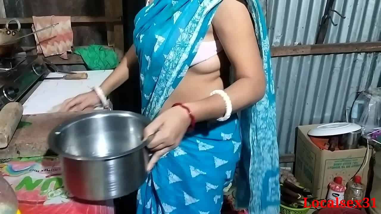 qorno com desi randi wife ne chodu devar ka mota kala lund se apna chut chudwaya kitchen me