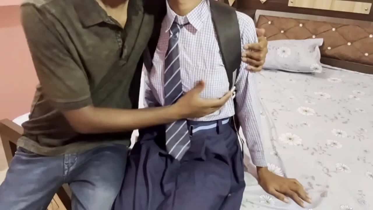 Fsiblog Desi Porn Virgin School Girlfriend Hardcore Fuck With Her Boyfriend